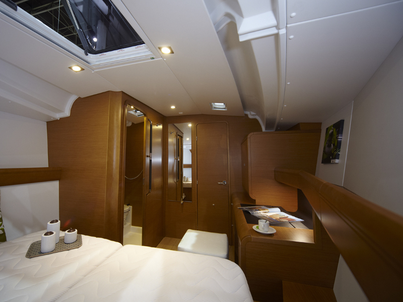 Immagine Sun Odyssey 439