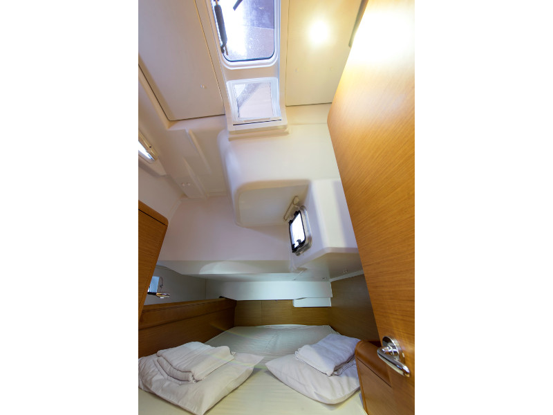 Immagine Sun Odyssey 439