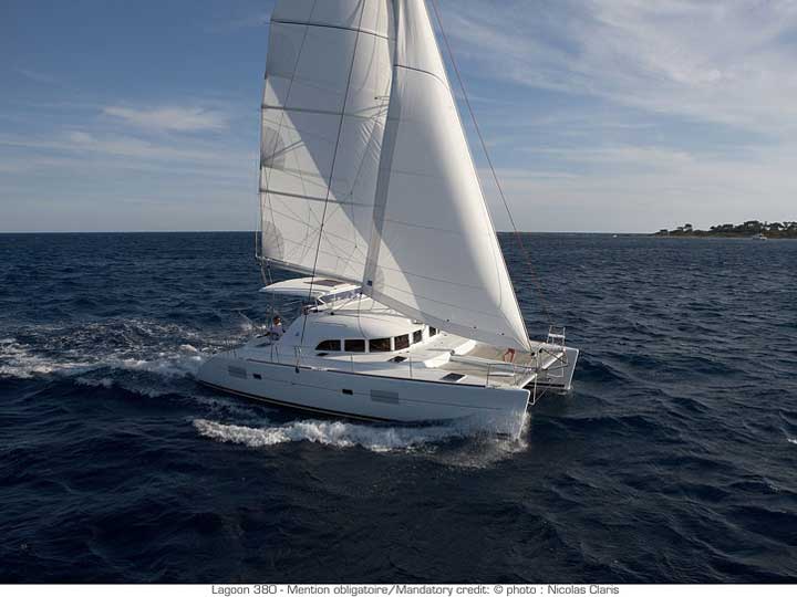 Immagine Lagoon 380 