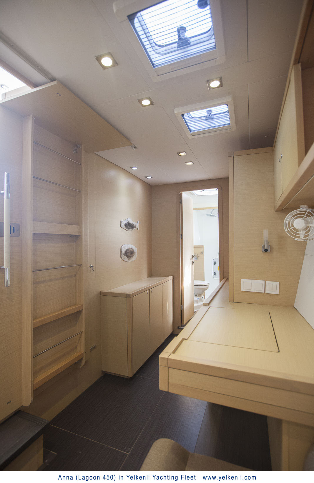 Immagine Lagoon 450