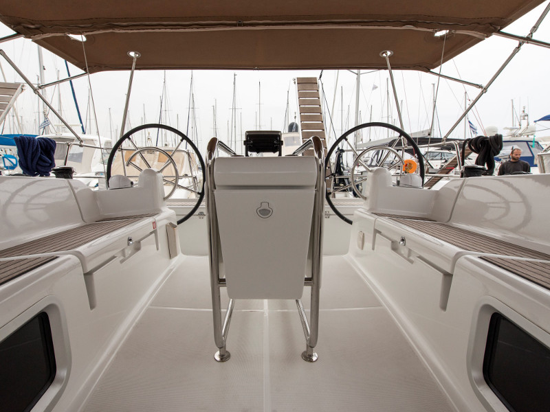 Immagine Sun Odyssey 439
