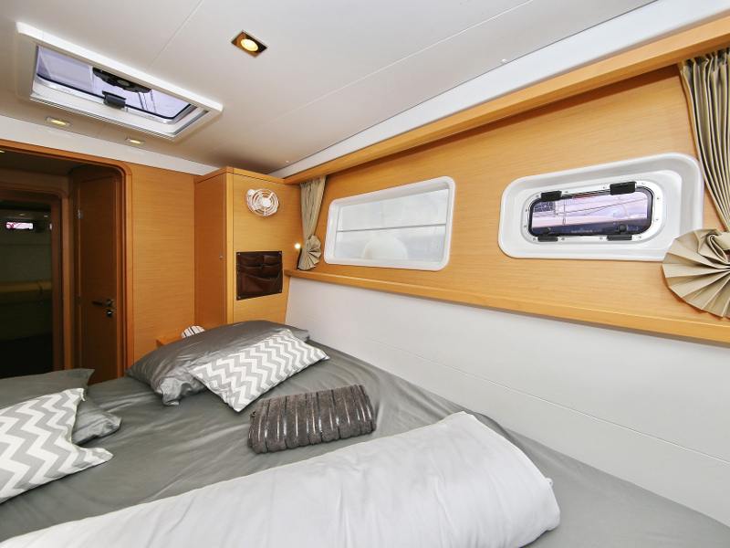 Immagine Lagoon 450