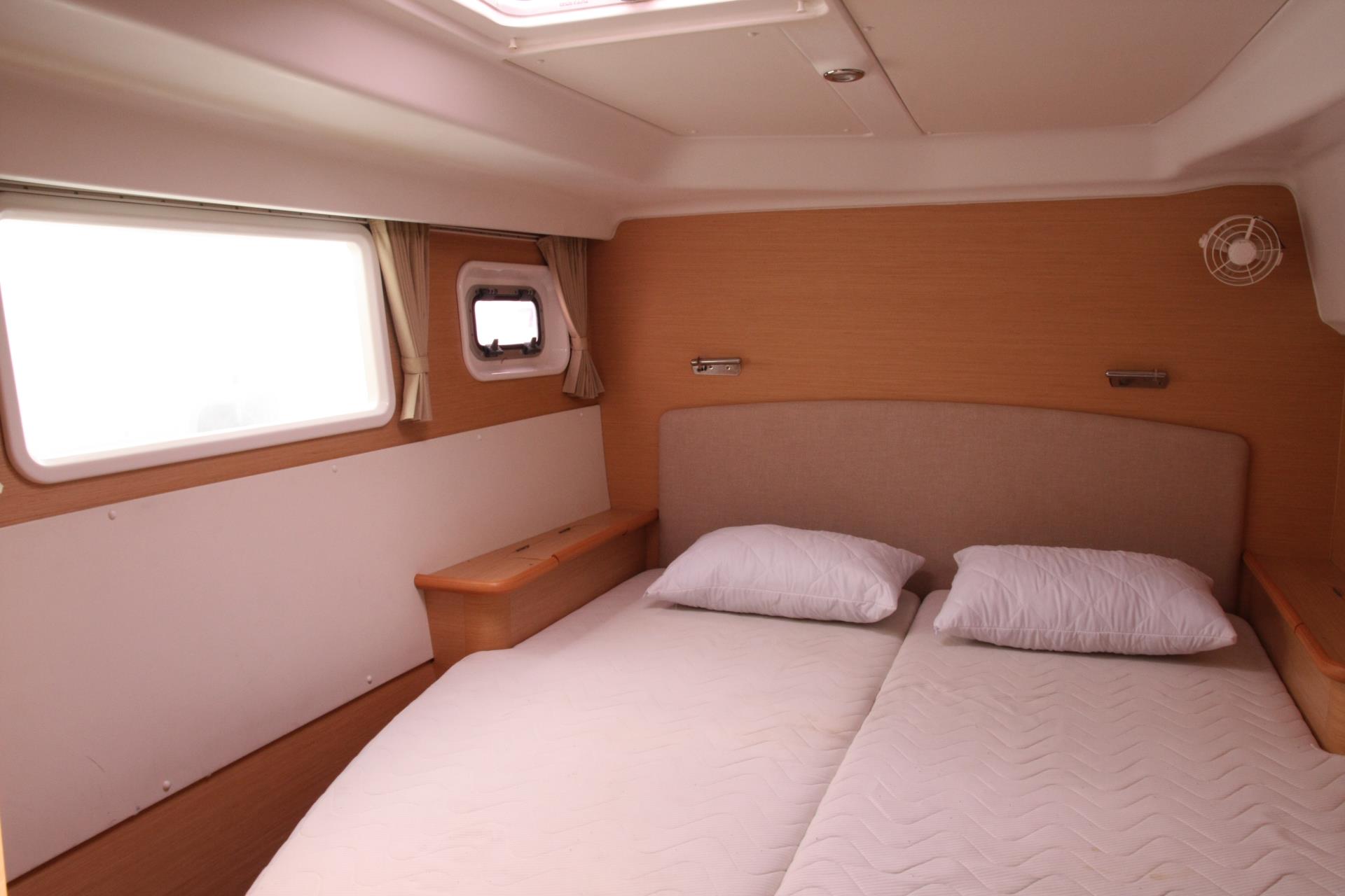 Immagine Lagoon 440 
