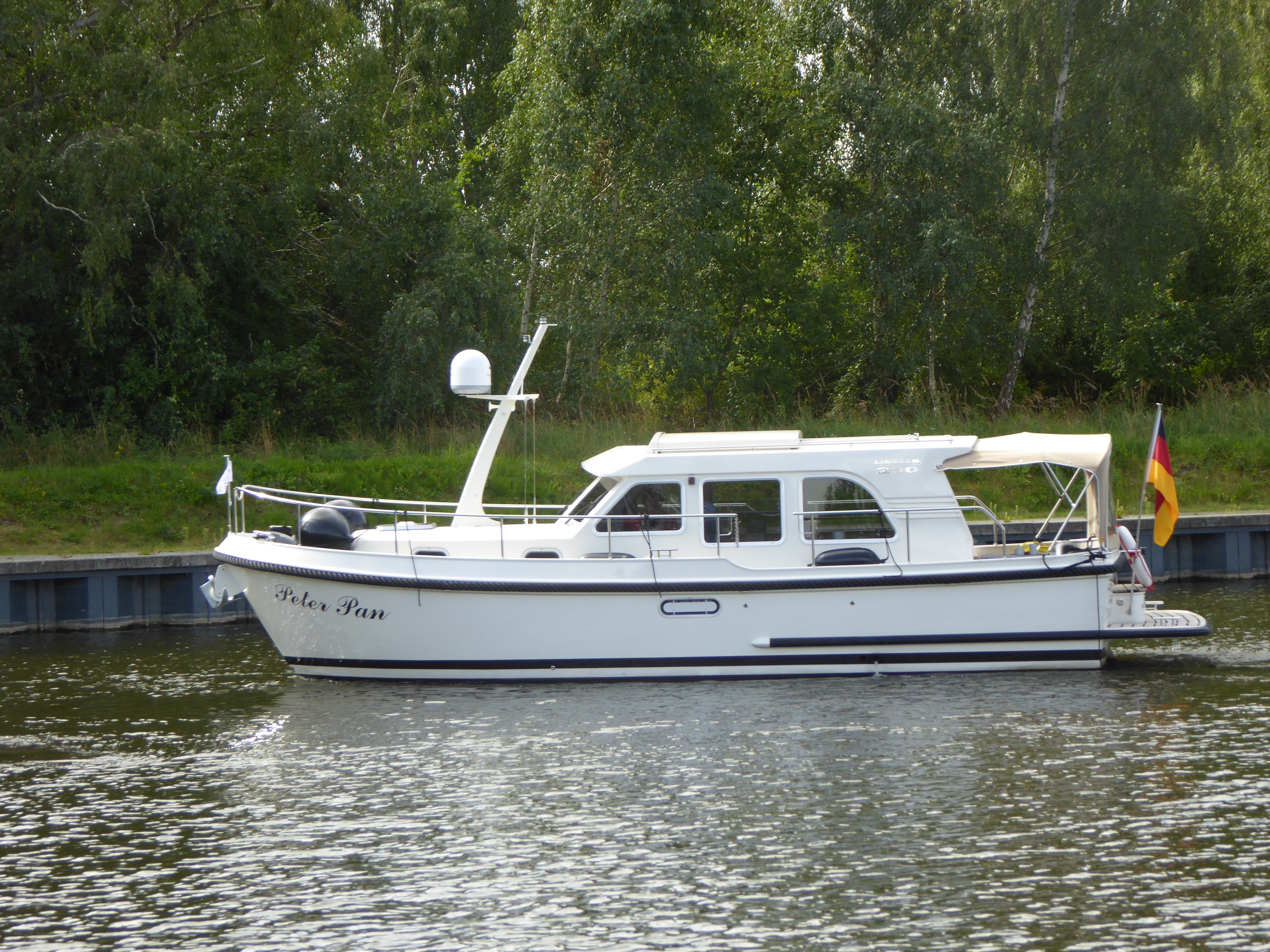 Immagine Linssen 290 Sedan