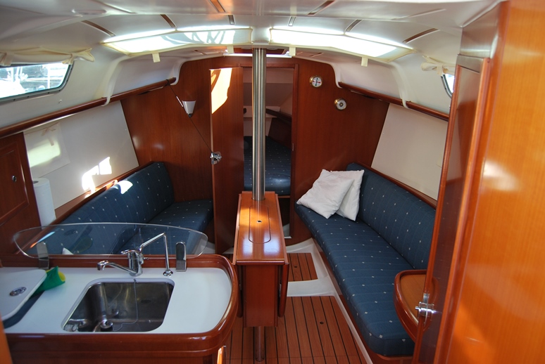 Immagine Oceanis 323