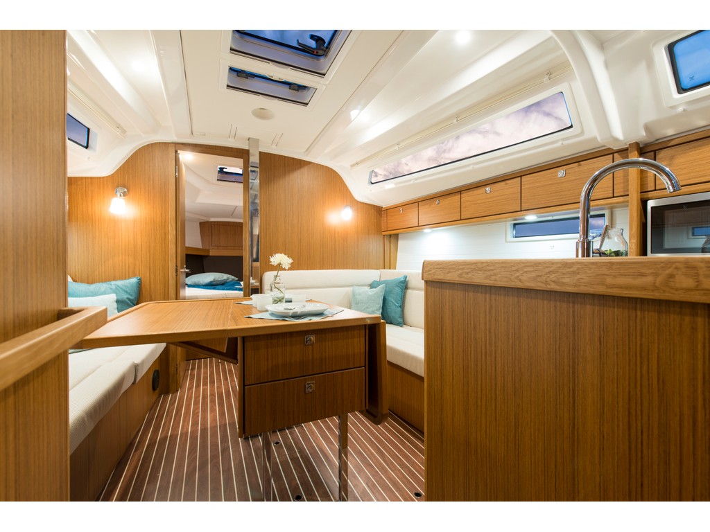 Immagine Bavaria Cruiser 37