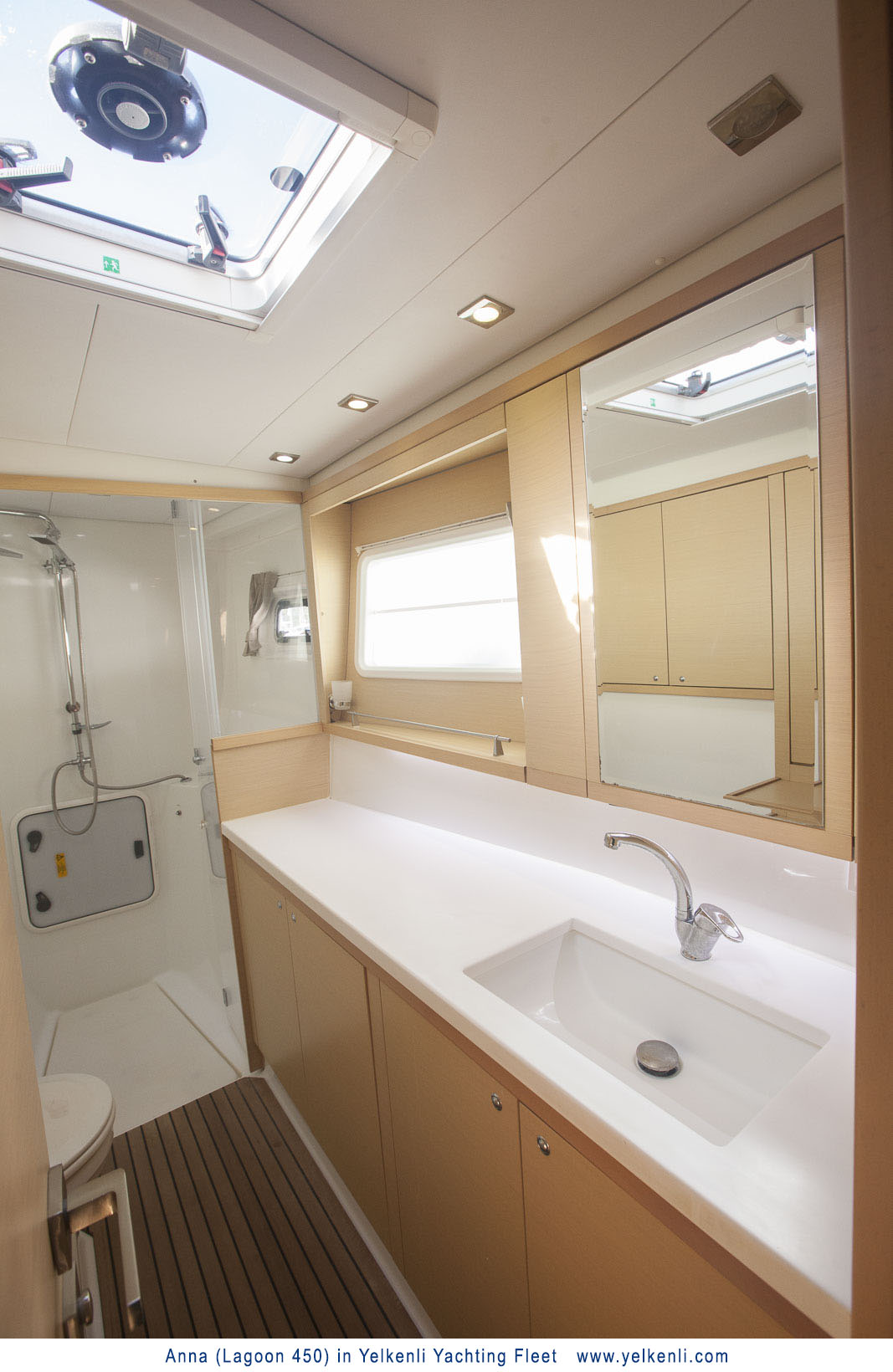 Immagine Lagoon 450
