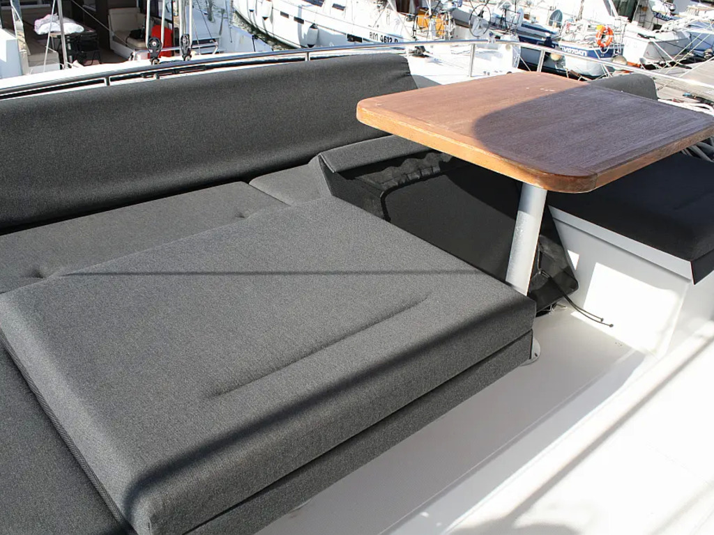 Immagine Lagoon 52