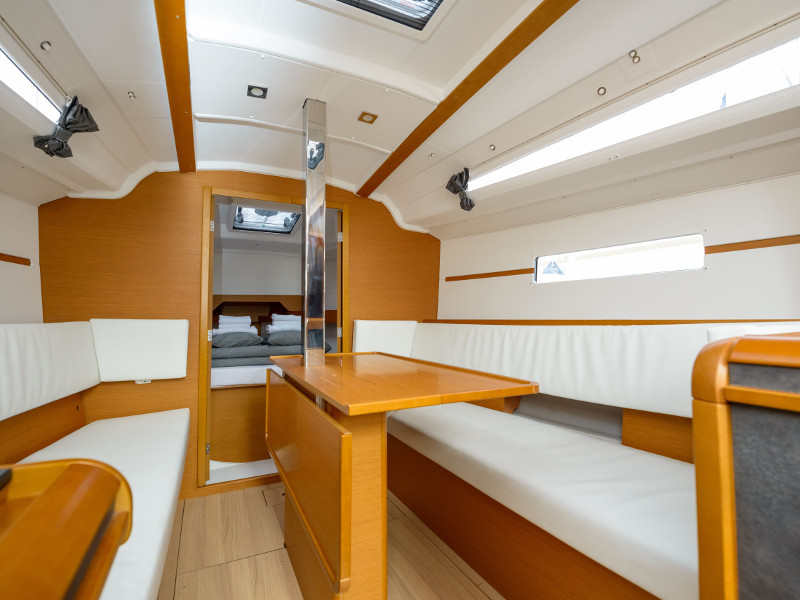 Immagine Sun Odyssey 349