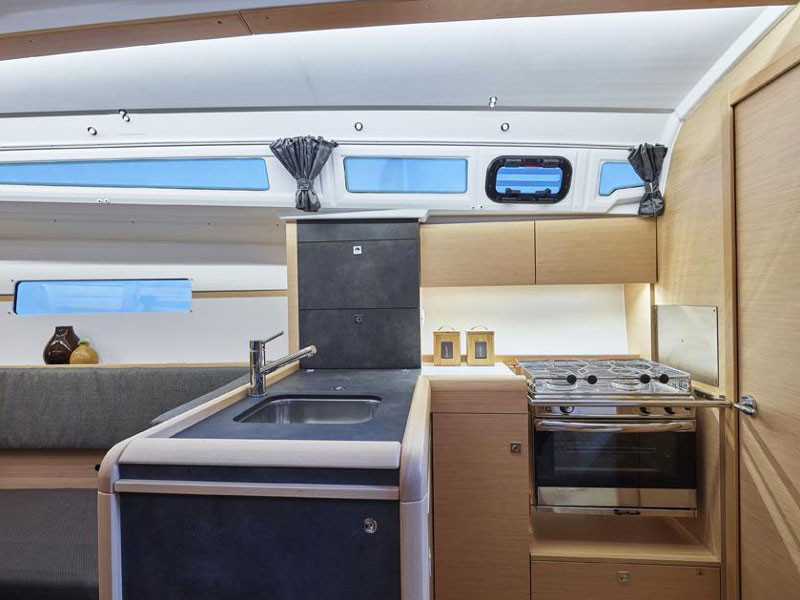 Immagine Sun Odyssey 349