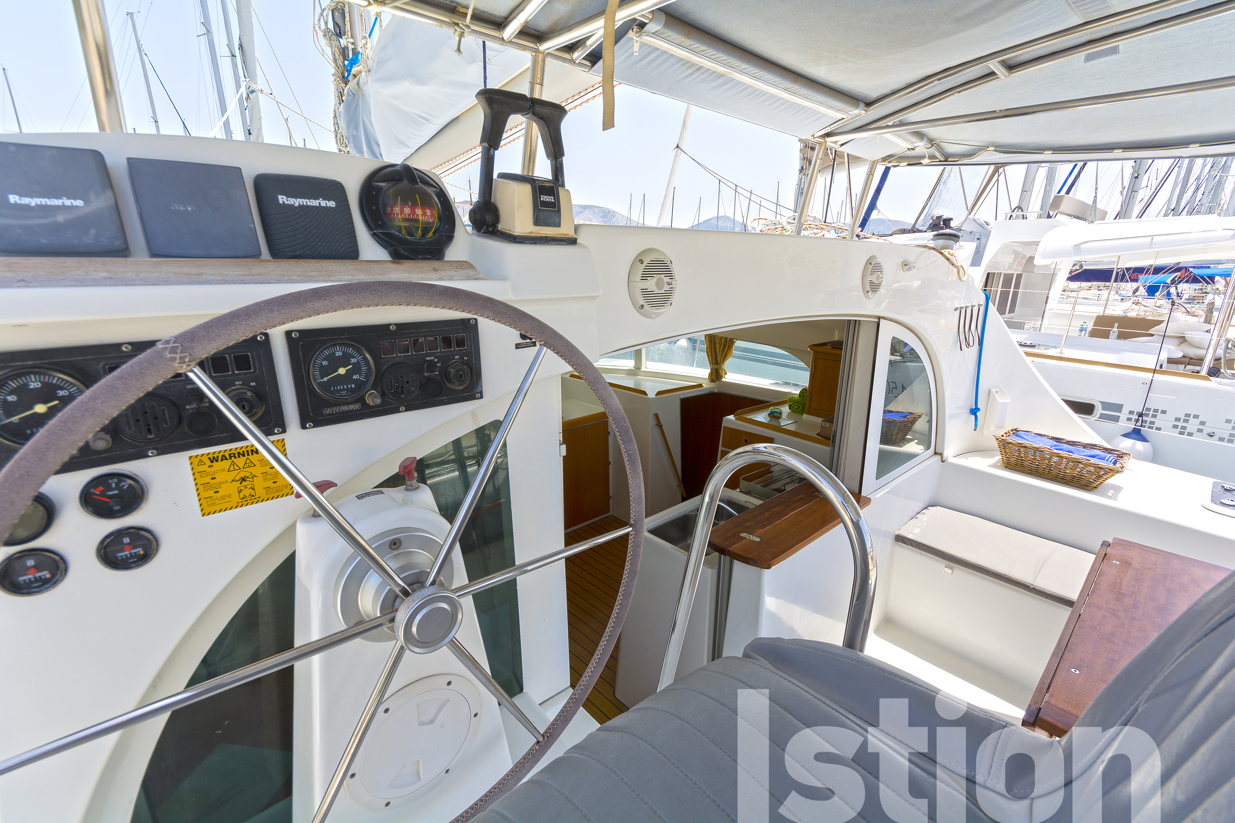 Immagine Lagoon 380
