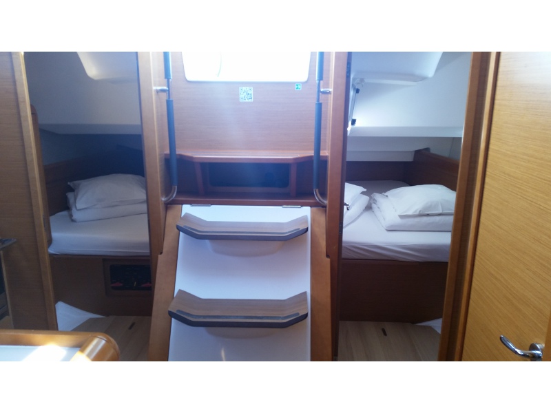 Immagine Sun Odyssey 439