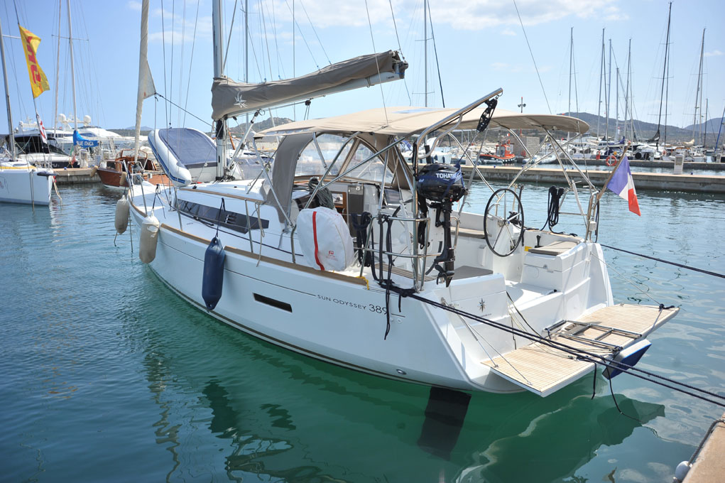Immagine Sun Odyssey 389