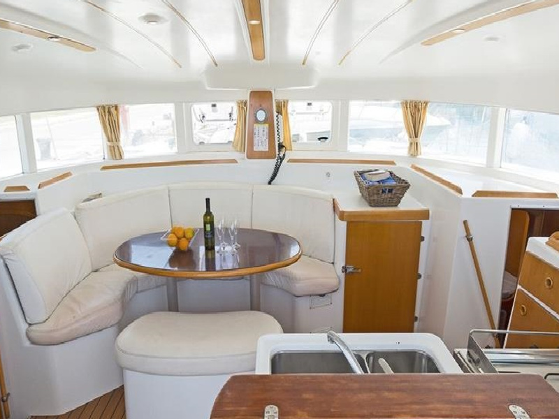 Immagine Lagoon 380