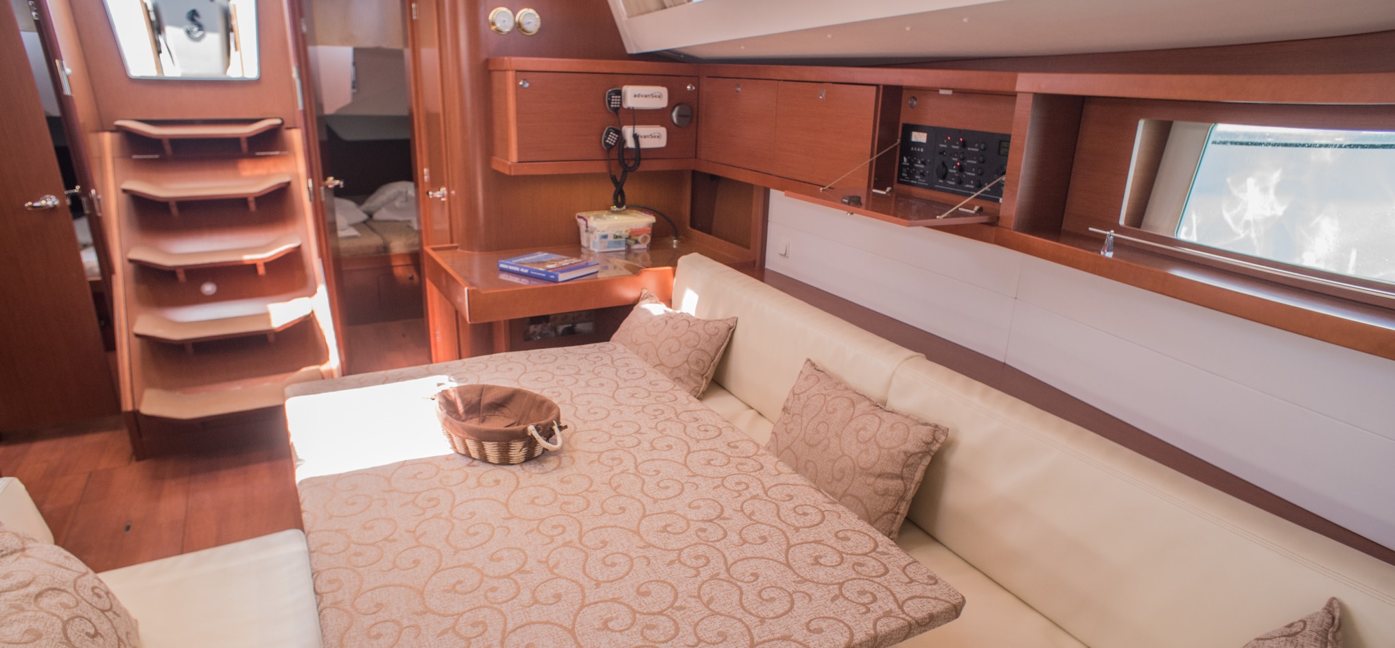 Immagine Oceanis 48