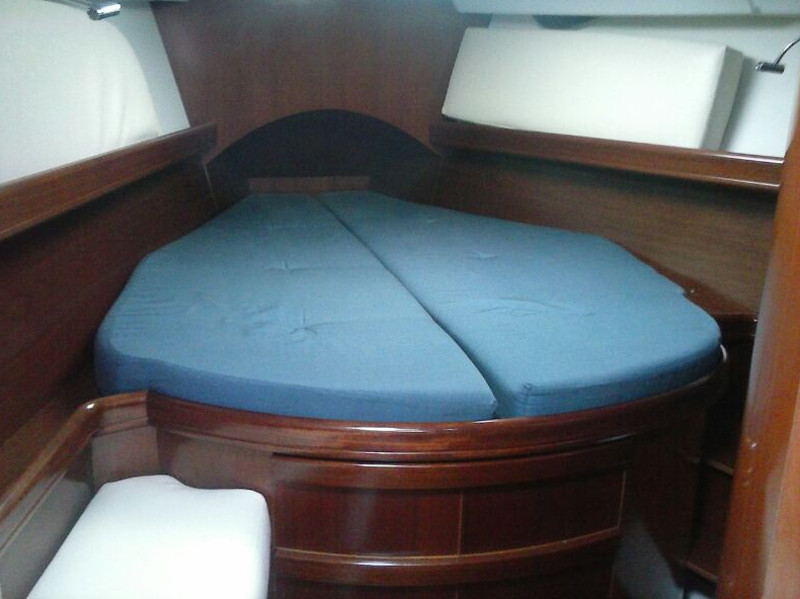 Immagine Oceanis 423