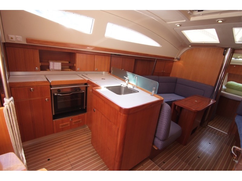 Elan 384 Impression image