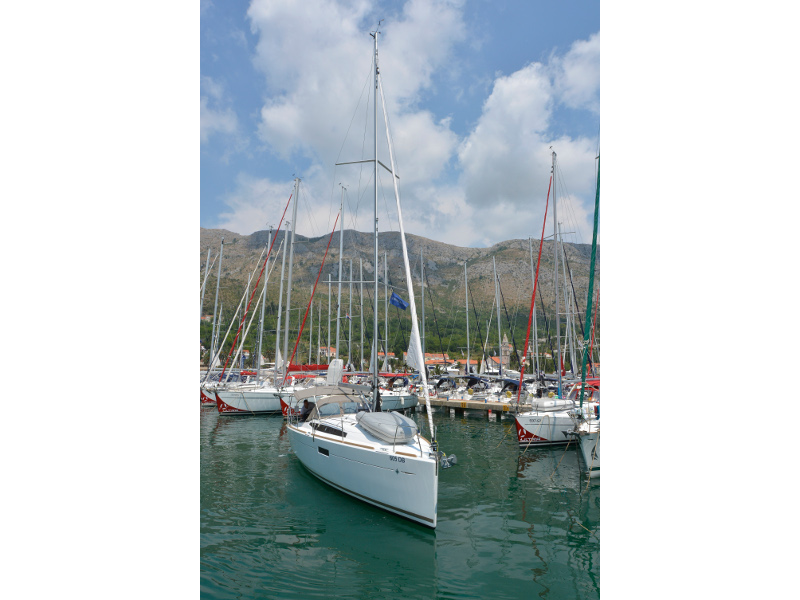 Immagine Sun Odyssey 349