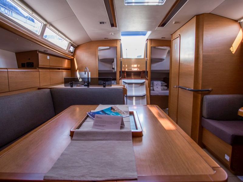 Immagine Sun Odyssey 439
