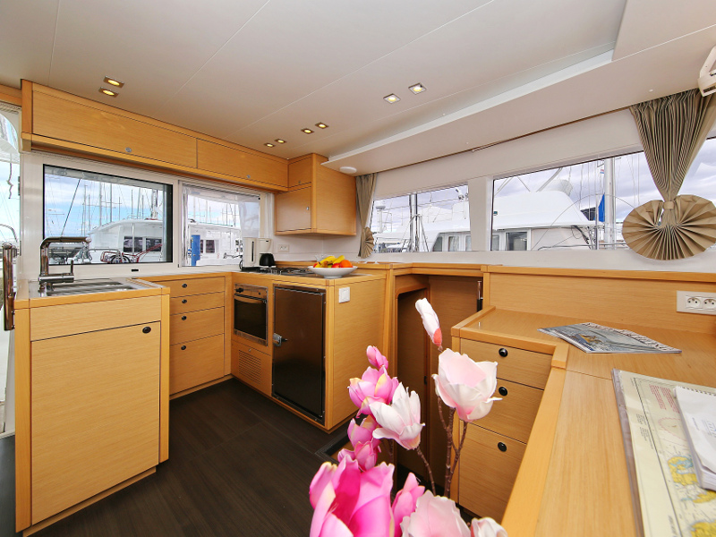 Immagine Lagoon 450