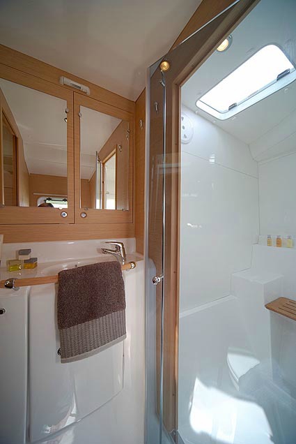Immagine Lagoon 380