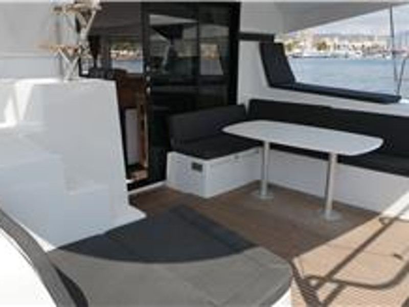 Immagine Lagoon 42