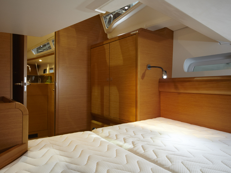 Immagine Sun Odyssey 439