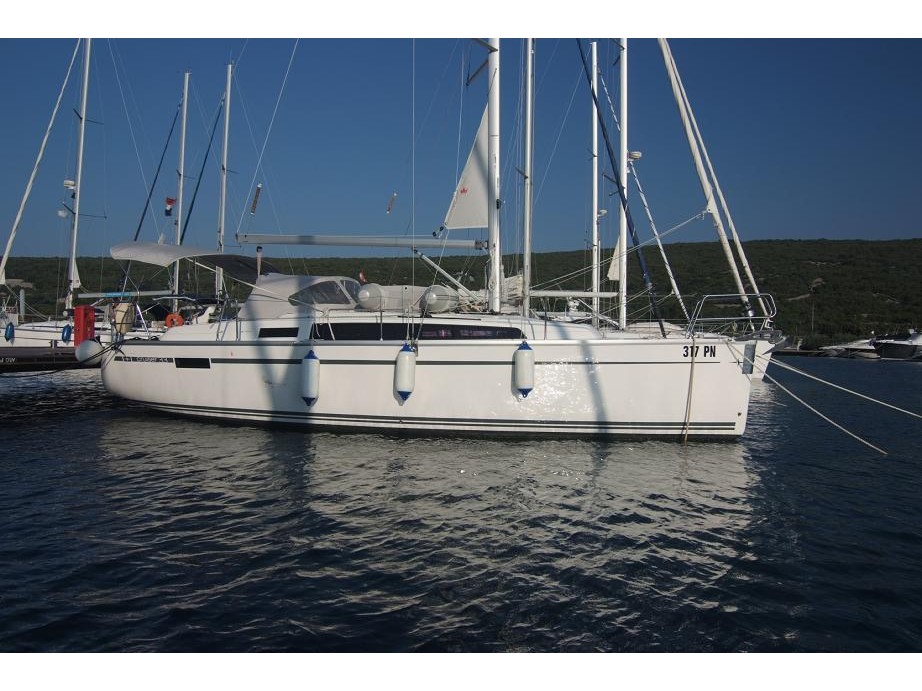 Immagine Bavaria Cruiser 33 