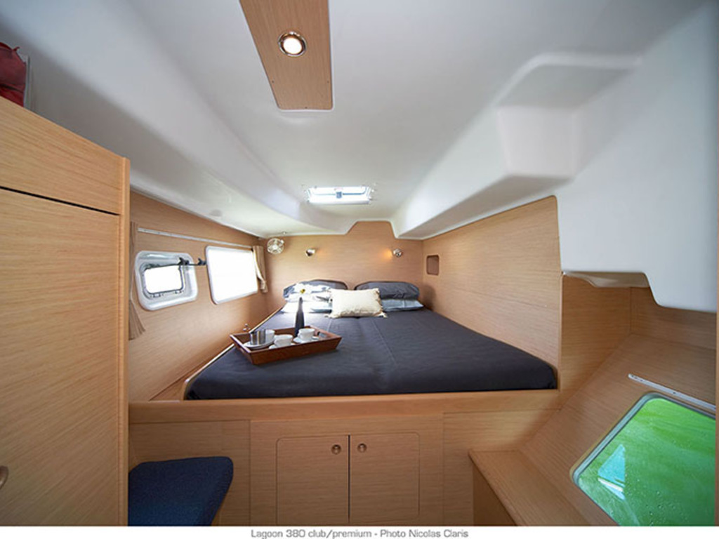 Immagine Lagoon 380