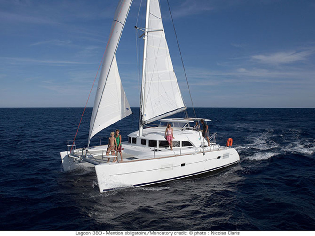 Immagine Lagoon 380