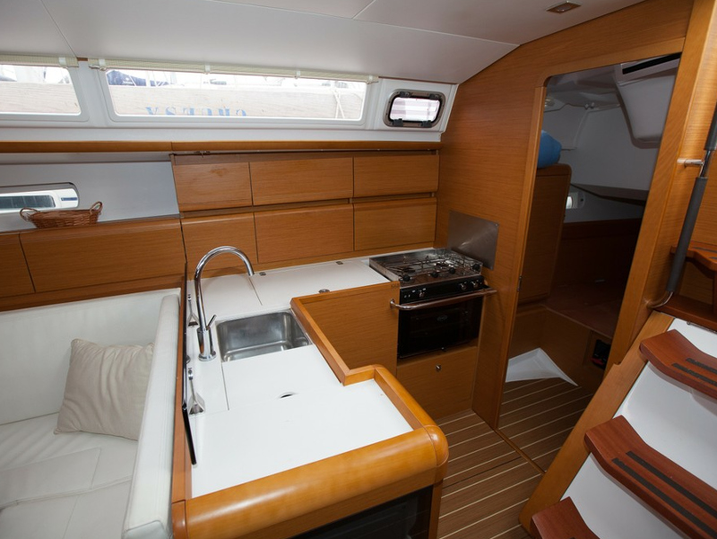 Immagine Sun Odyssey 439