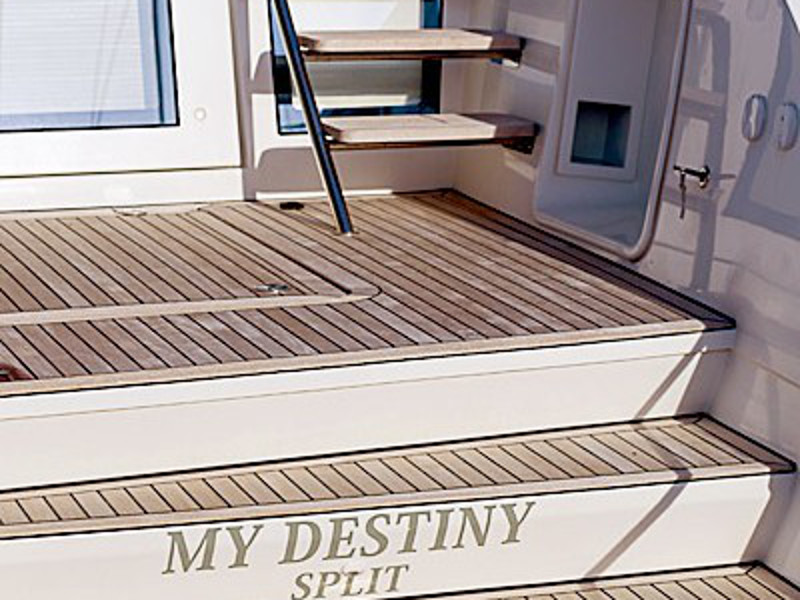 Immagine Lagoon 620 Luxury