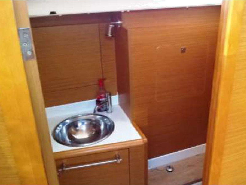 Immagine Sun Odyssey 439