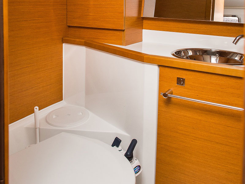 Immagine Sun Odyssey 389