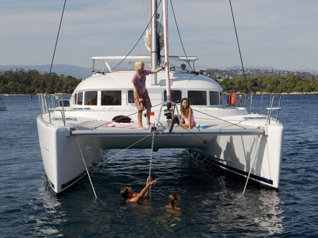 Immagine Lagoon 380 