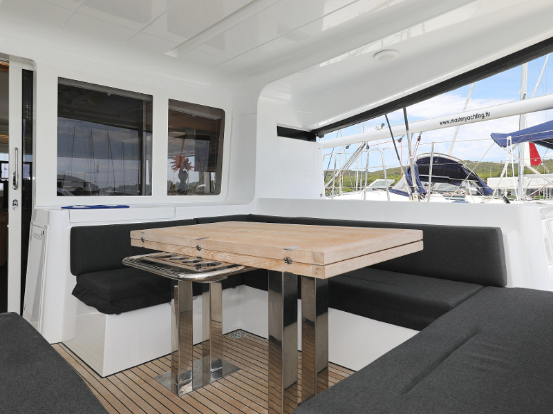 Immagine Lagoon 52