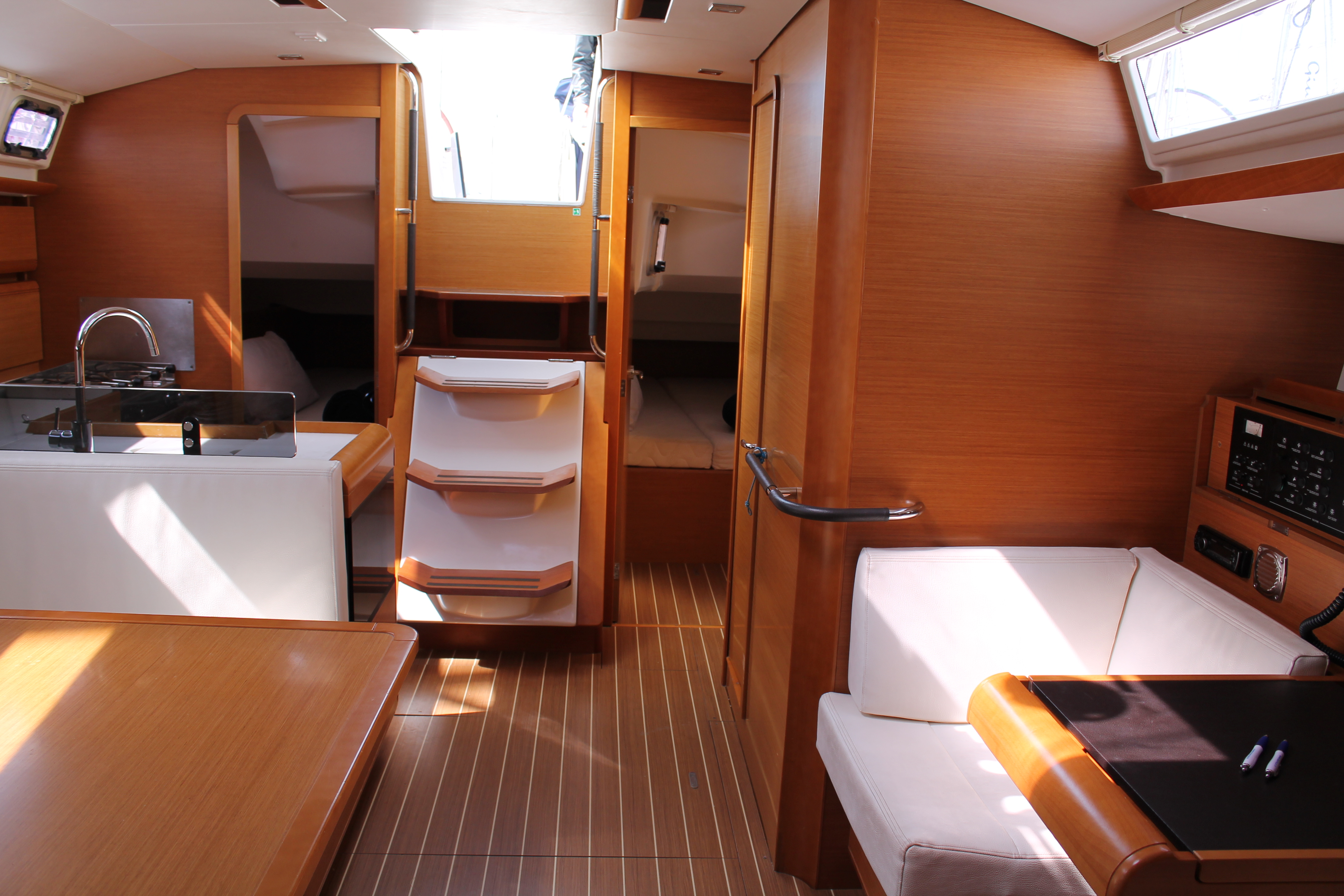 Immagine Sun Odyssey 439