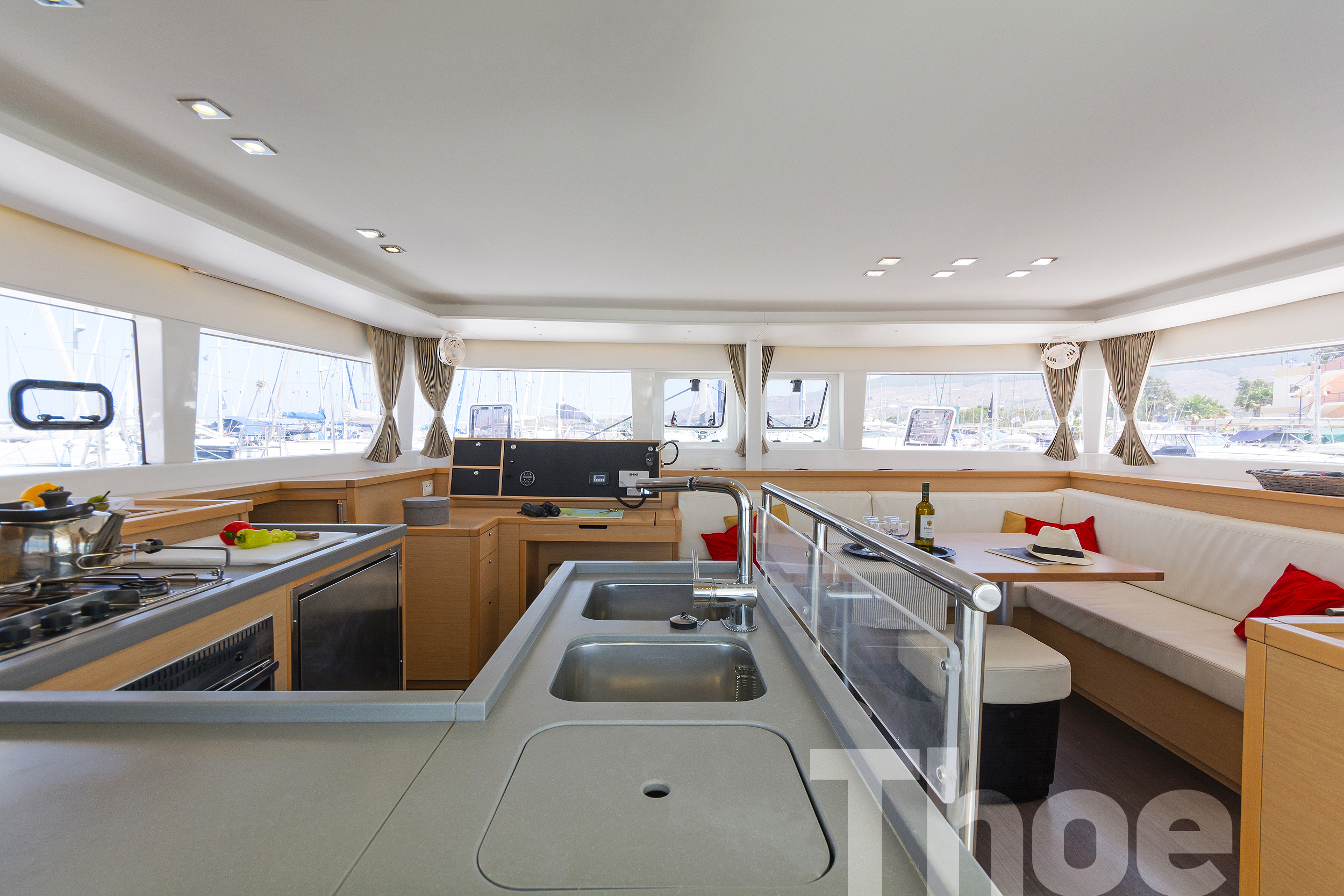 Immagine Lagoon 450
