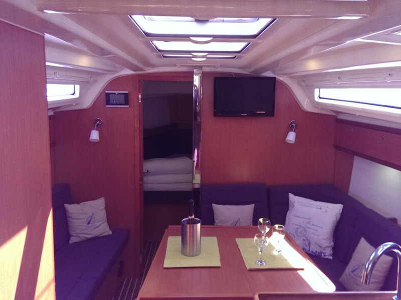Immagine Bavaria Cruiser 37 