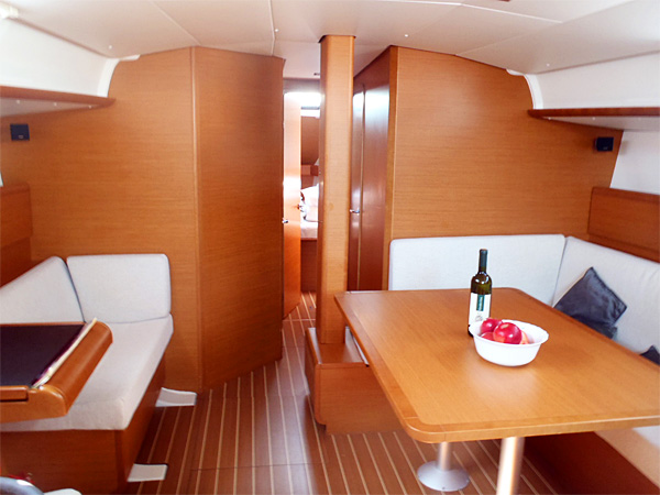 Immagine Sun Odyssey 439