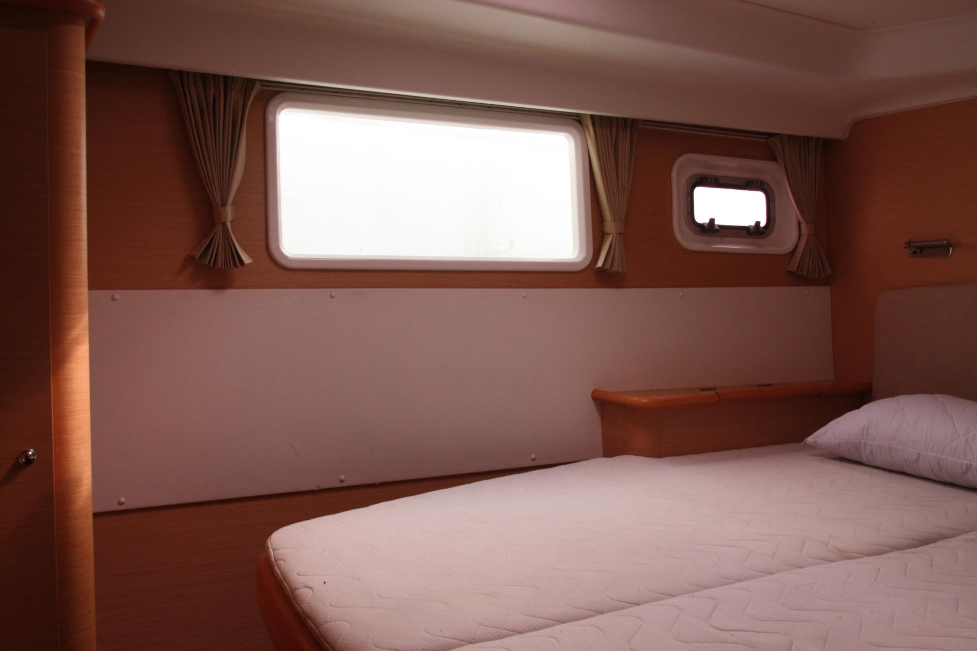 Immagine Lagoon 440 