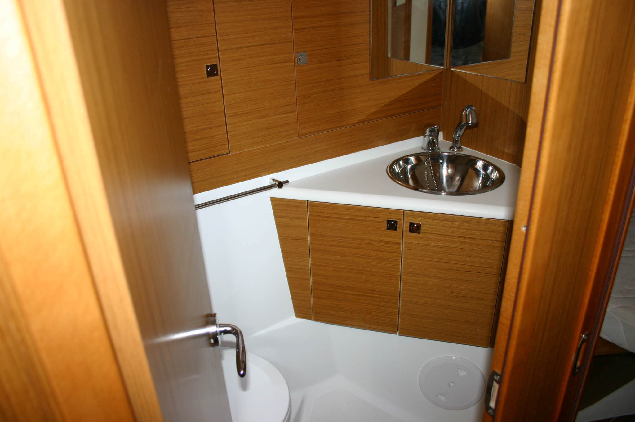 Sun Odyssey 44i image
