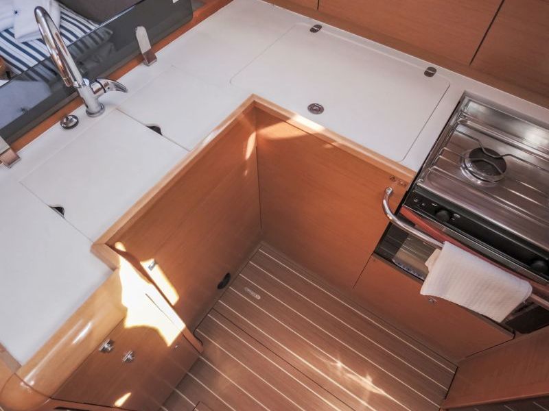 Immagine Sun Odyssey 439