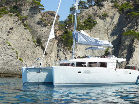 Lagoon 450 image