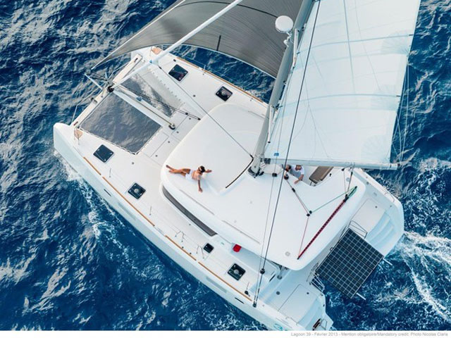 Immagine LAGOON 39