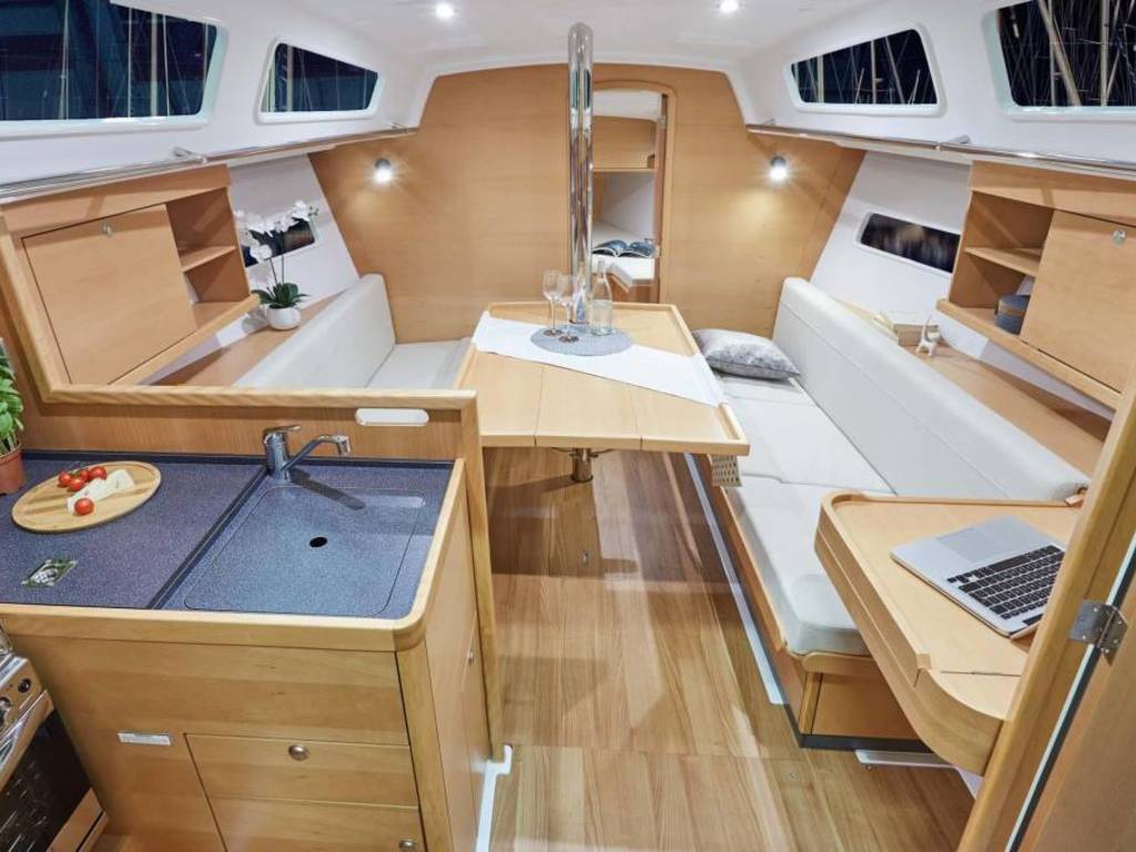 Immagine Sun Odyssey 319