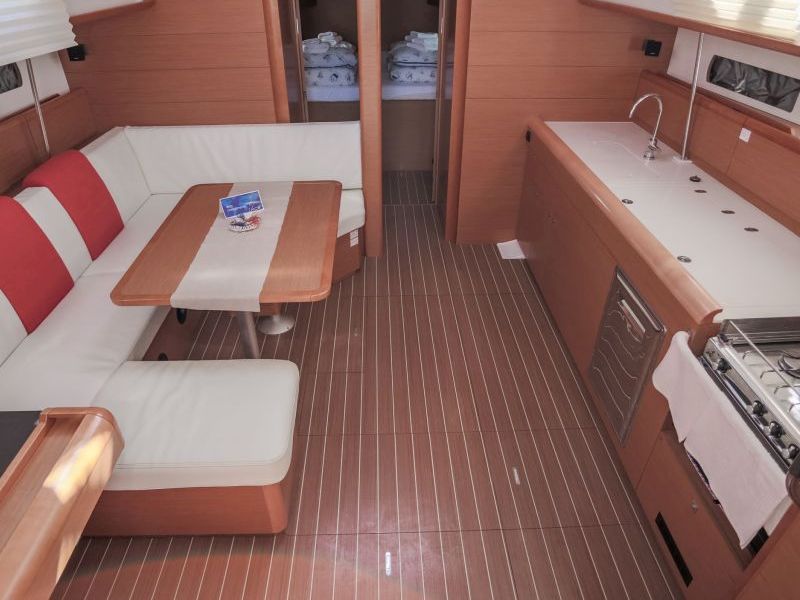 Immagine Sun Odyssey 469