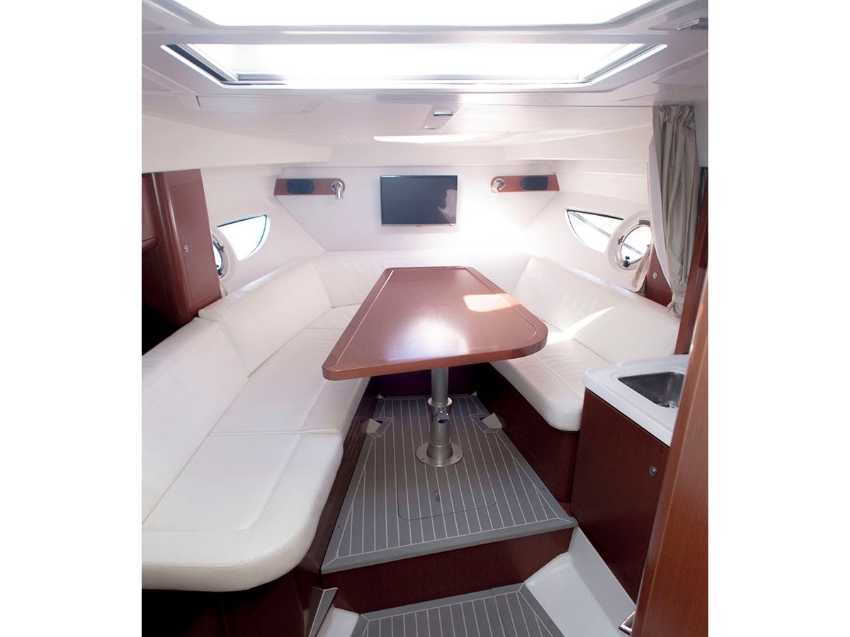 Immagine Beneteau Flyer GT 34
