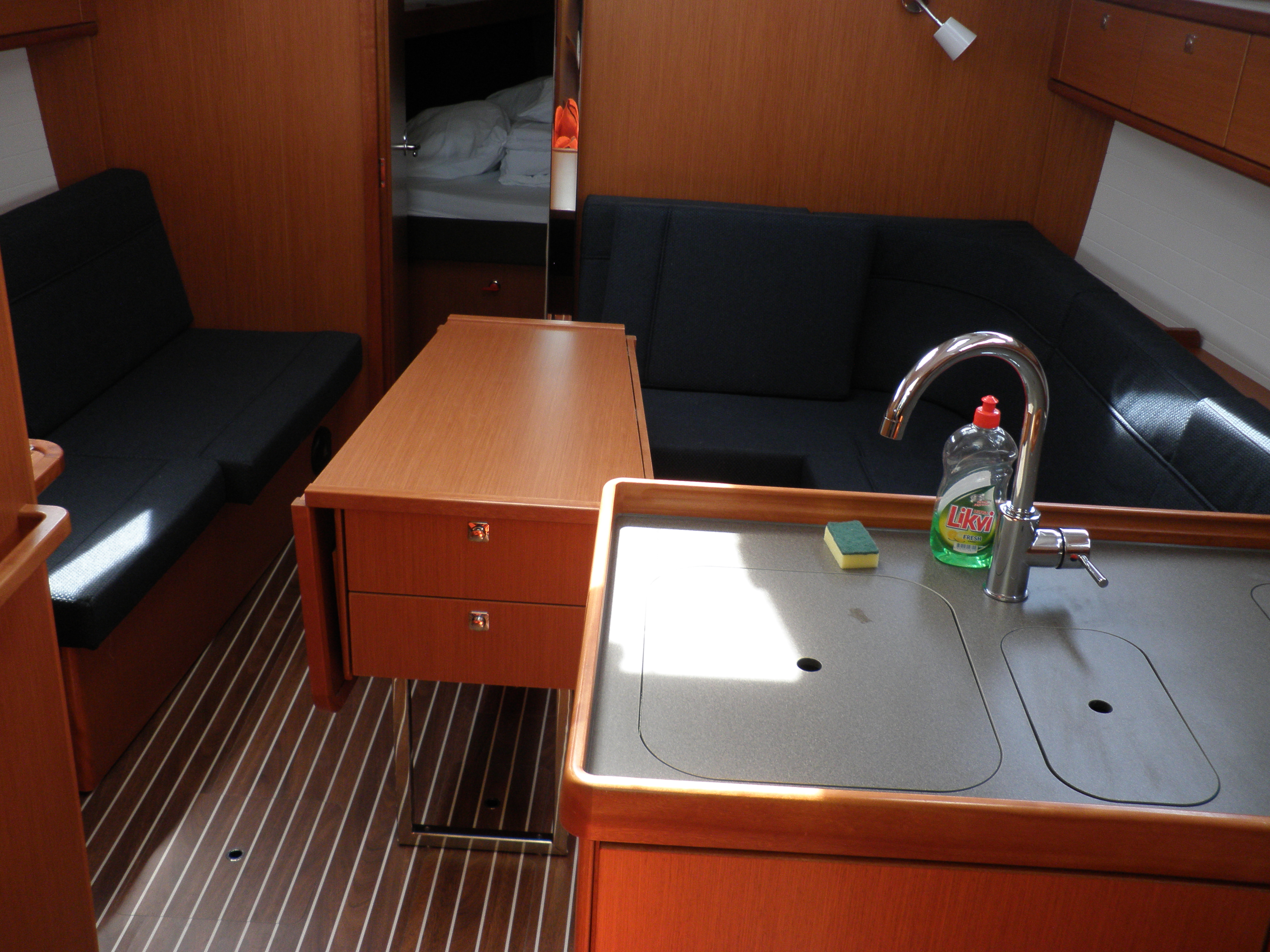 Bavaria Cruiser 37 image