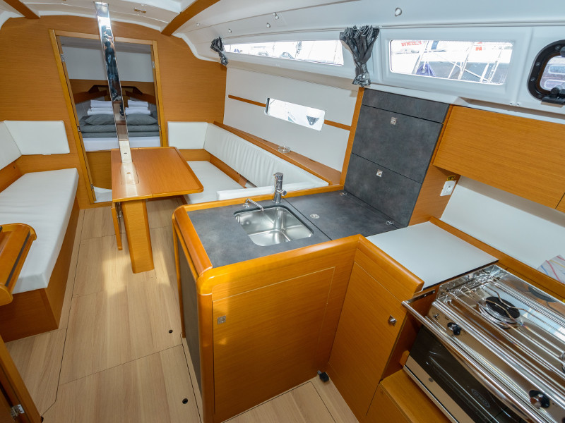 Immagine Sun Odyssey 349